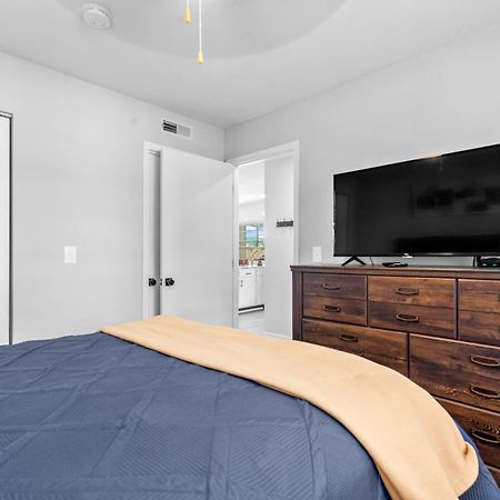 Walk-In, No Stairs Condo, Pets Welcome, 4 Mins To Silver Dollar City, 14 Mins To Ball Park Of America, Amazing Ozark Mountian Views 布蘭森 外观 照片