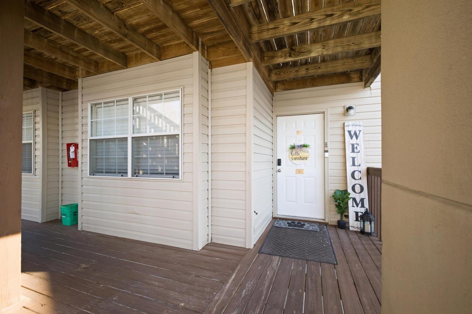 Walk-In, No Stairs Condo, Pets Welcome, 4 Mins To Silver Dollar City, 14 Mins To Ball Park Of America, Amazing Ozark Mountian Views 布蘭森 外观 照片