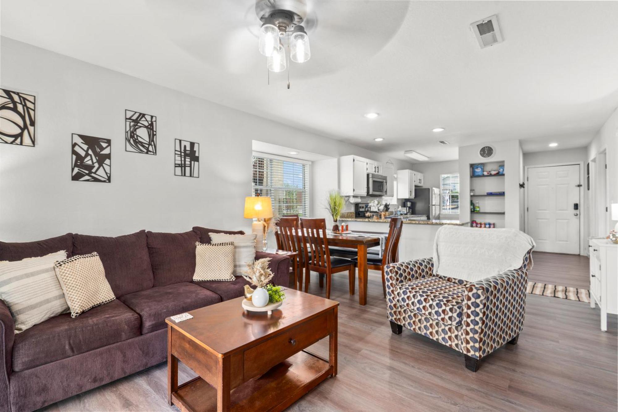 Walk-In, No Stairs Condo, Pets Welcome, 4 Mins To Silver Dollar City, 14 Mins To Ball Park Of America, Amazing Ozark Mountian Views 布蘭森 外观 照片